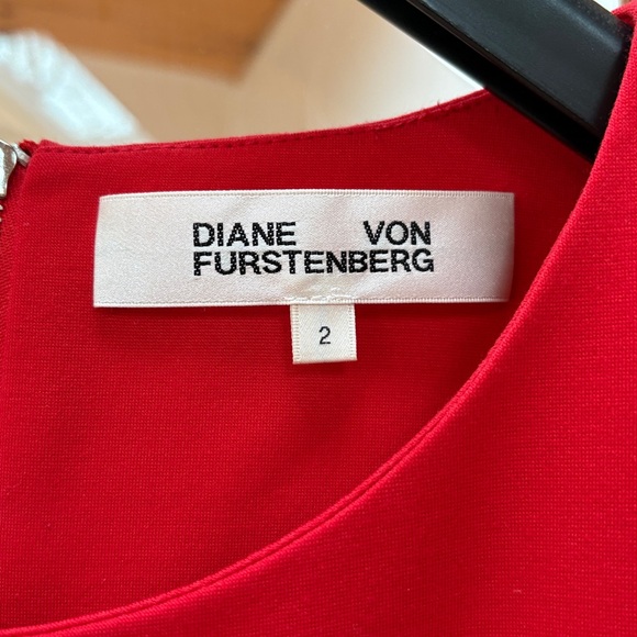 Diane Von Furstenberg Red Sleeveless Dress 2 - Picture 2 of 12